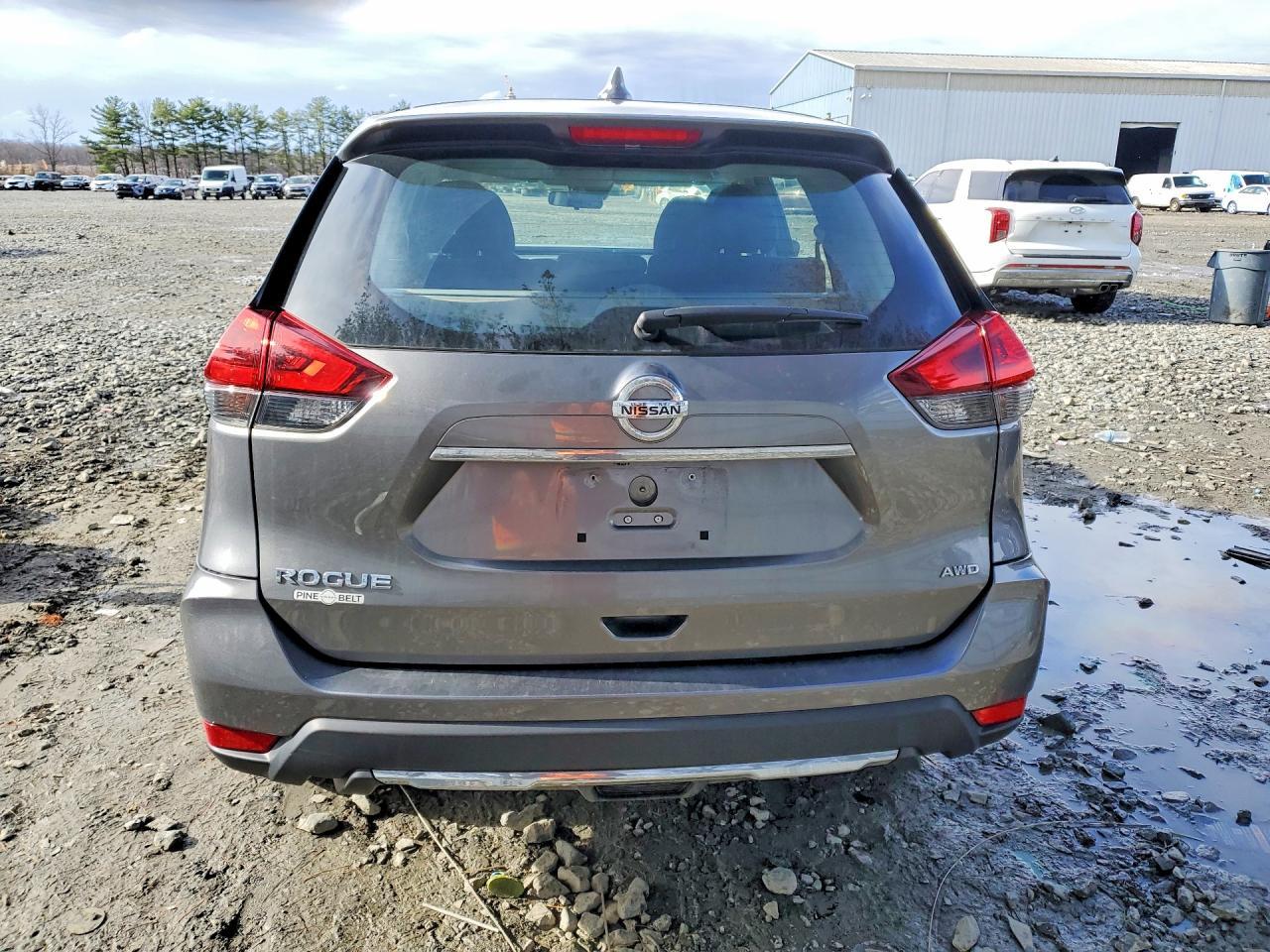2020 Nissan Rogue S - Фото 6