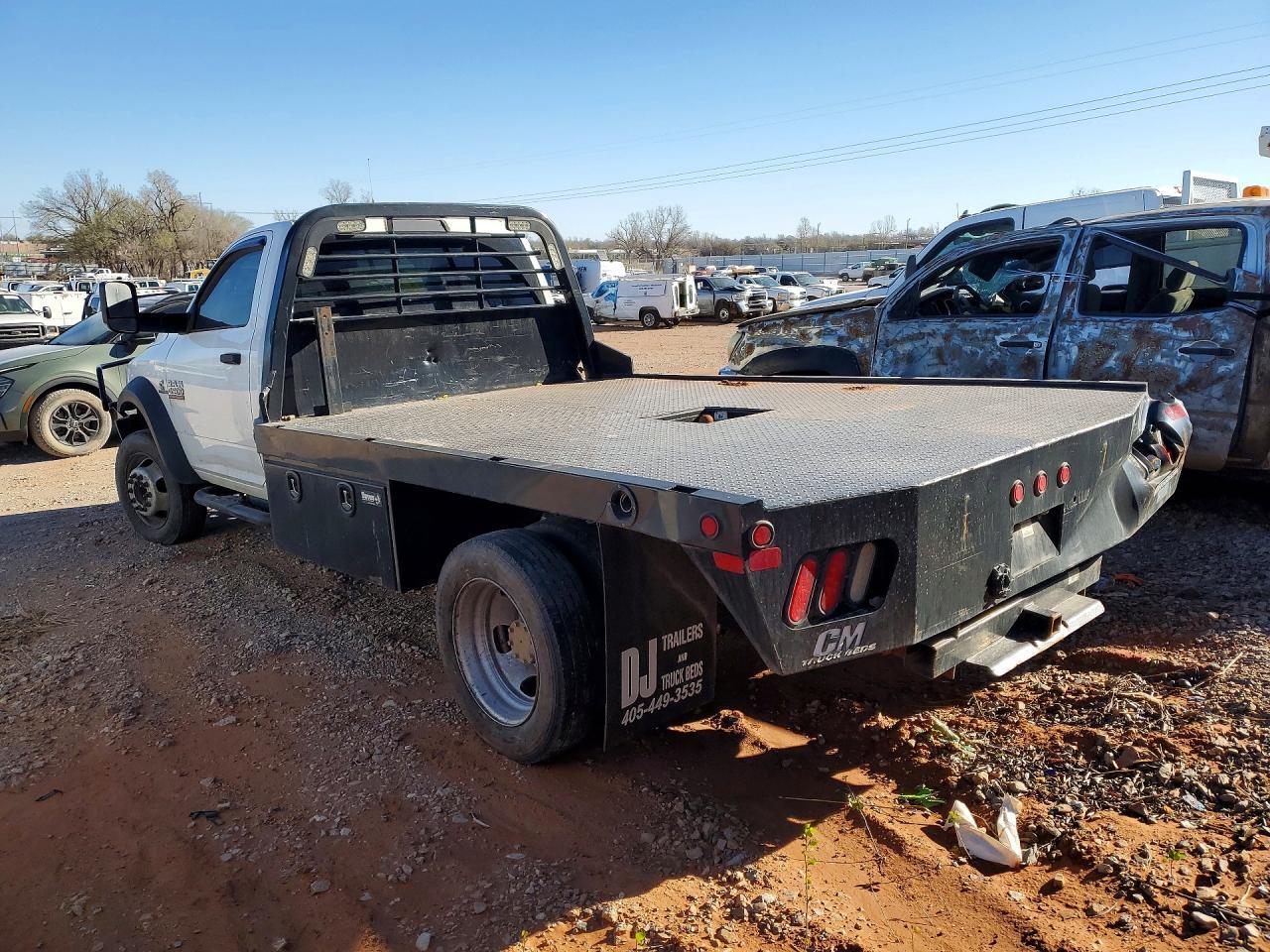 2016 Ram 4500 Flatbed Truck - Фото 2