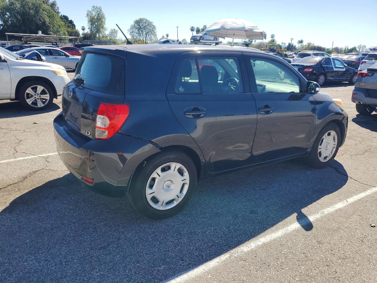 2010 Scion Xd Base - Фото 3