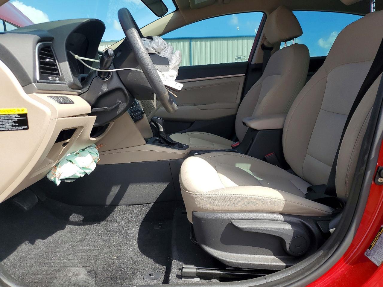 2018 Hyundai Elantra Sel - Фото 7