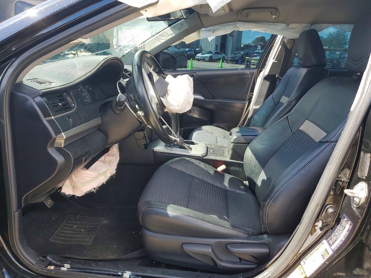 2014 Toyota Camry Se - Image 7