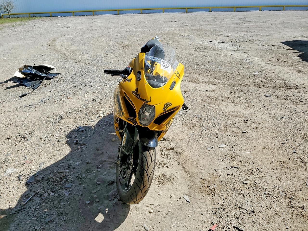 2020 Suzuki Gsx-R1000 - Фото 2