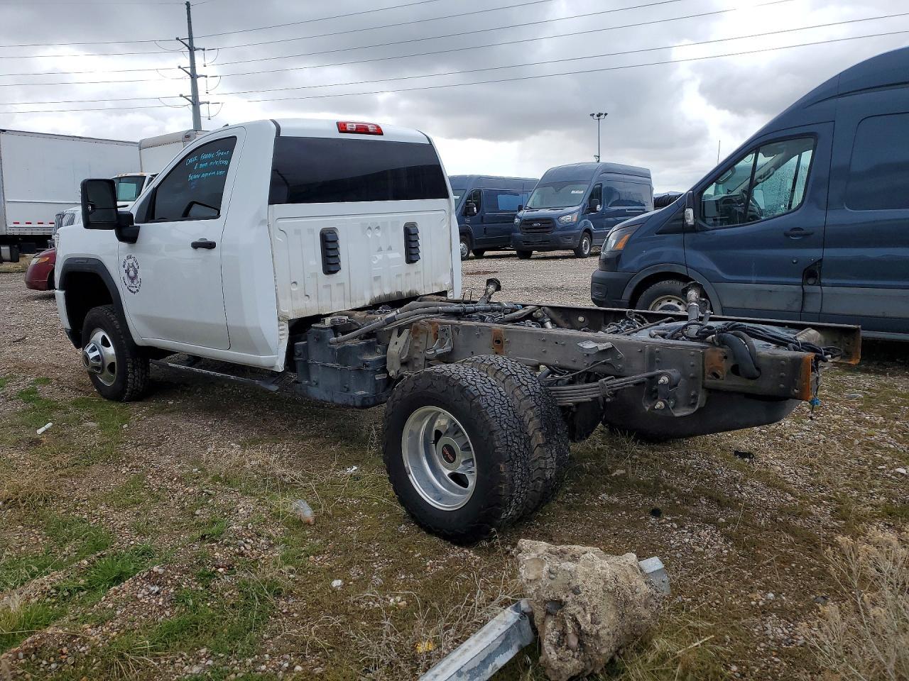 2021 GMC Sierra K3500 - Фото 2