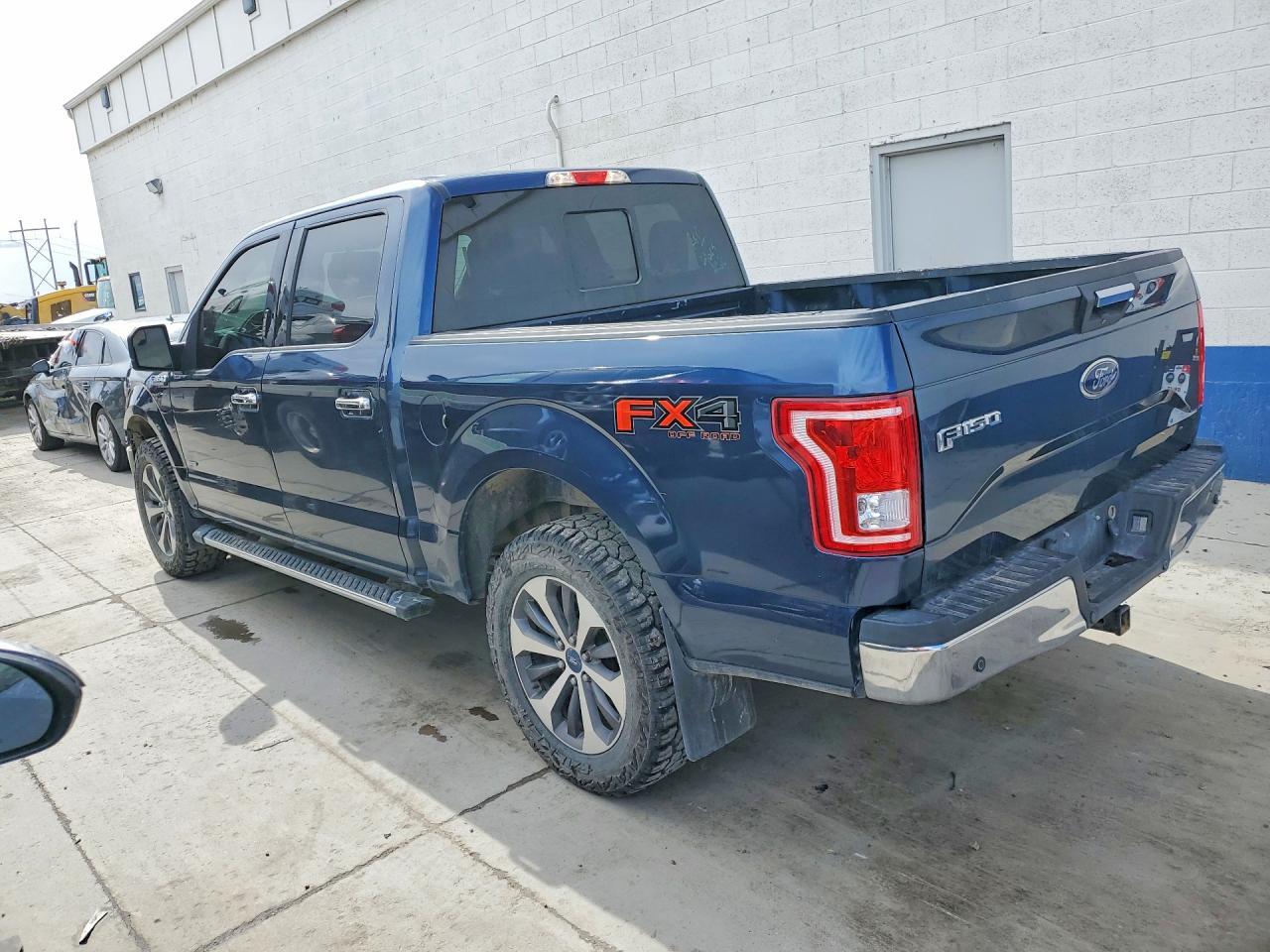 2017 Ford F150 Supercrew - Фото 2