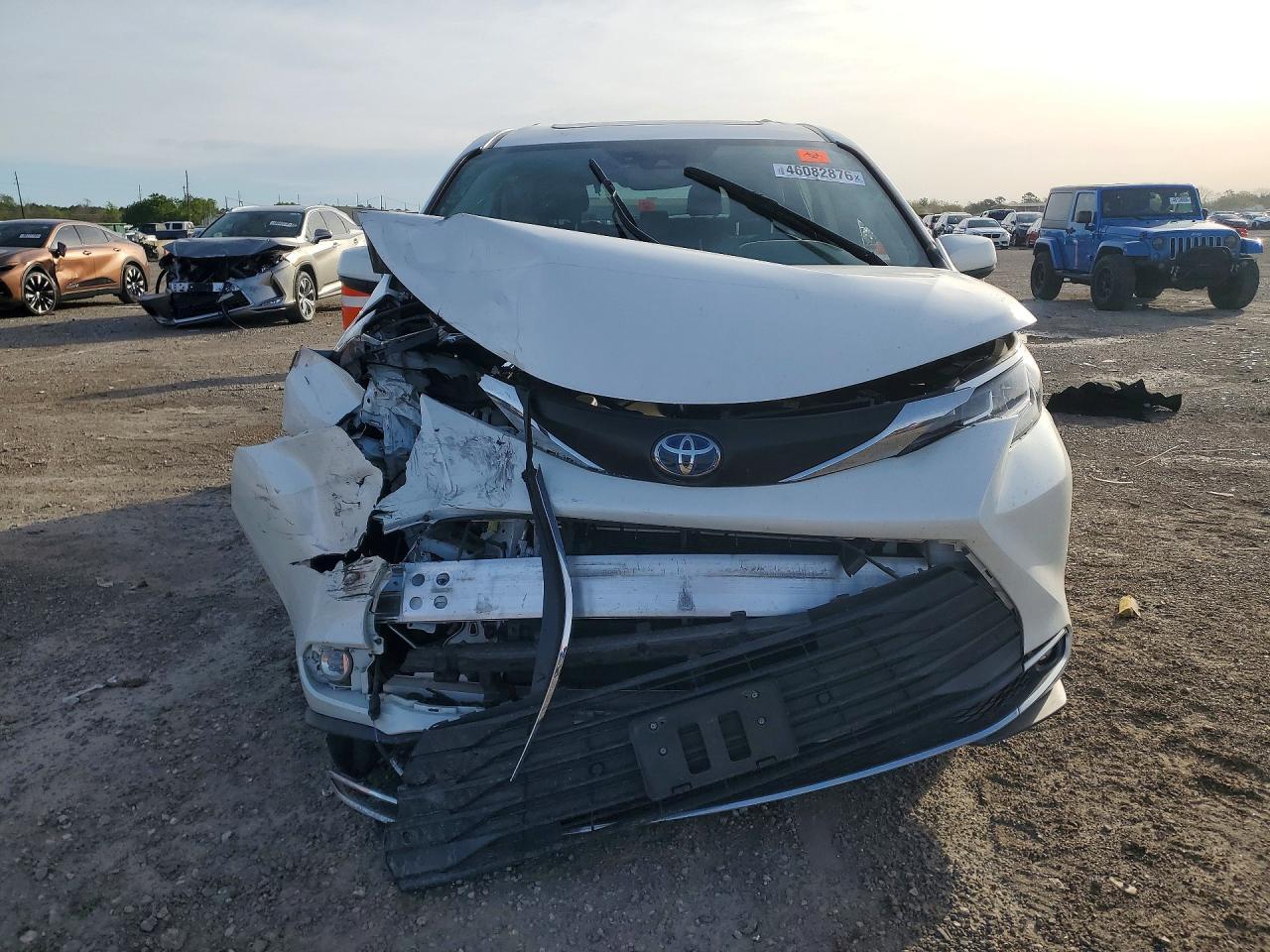 2021 Toyota Sienna Xle 8-Passenger - Фото 5