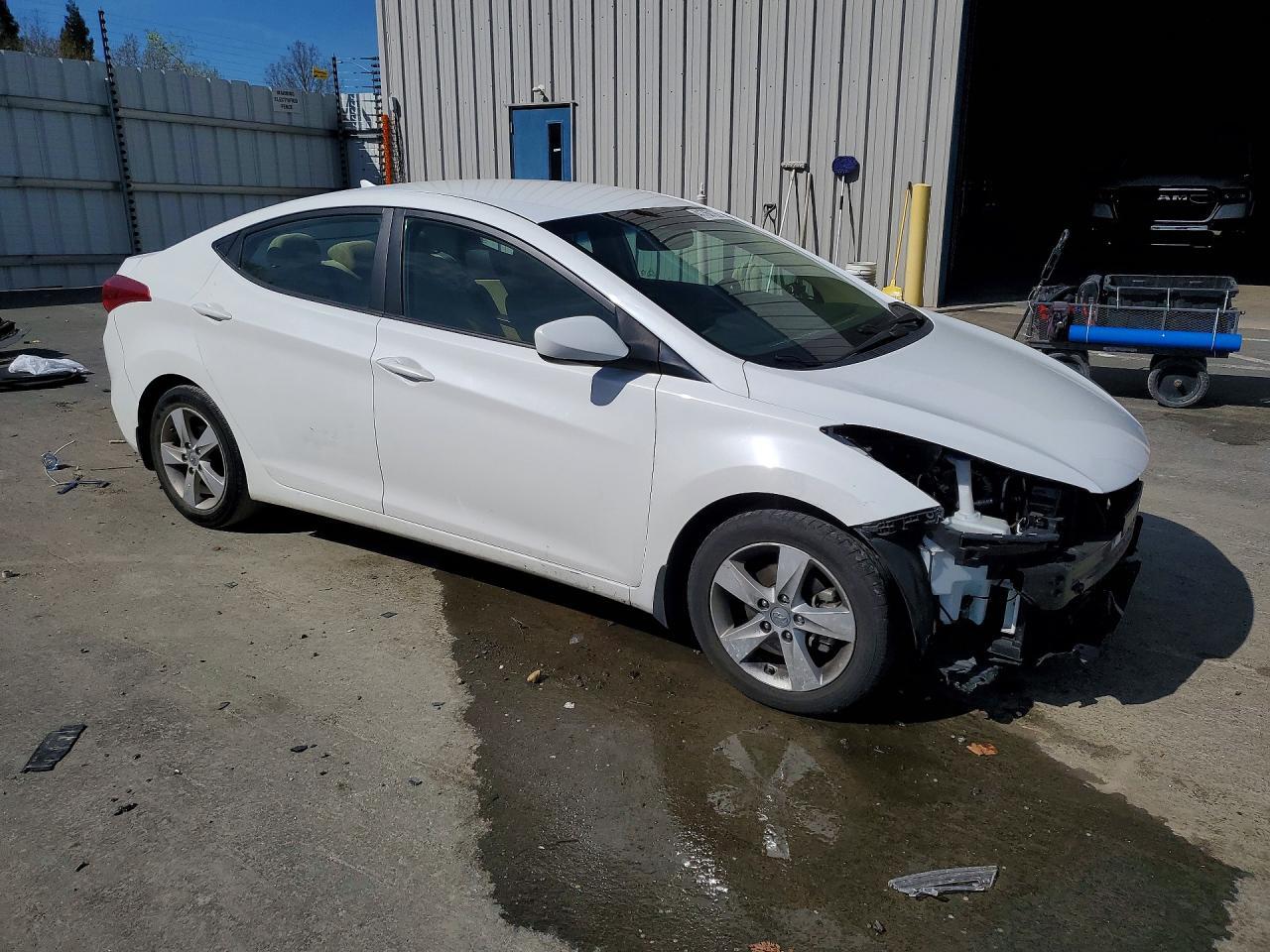 2013 Hyundai Elantra Gls - Фото 4