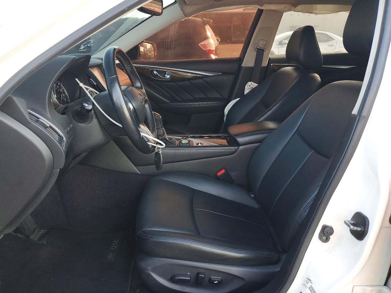 2018 Infiniti Q50 3.0T Luxe - Фото 7