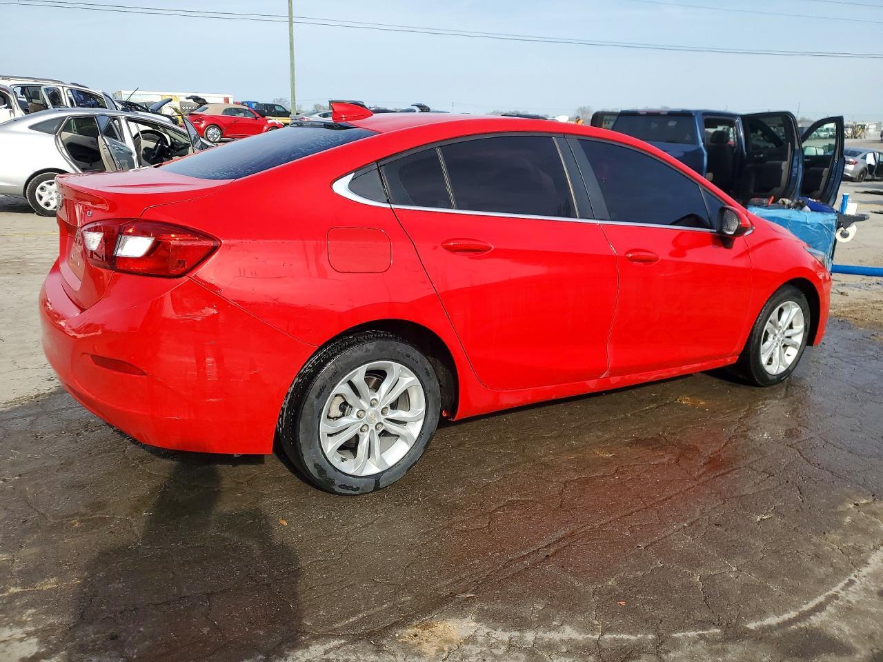 2019 Chevrolet Cruze Lt - Фото 3