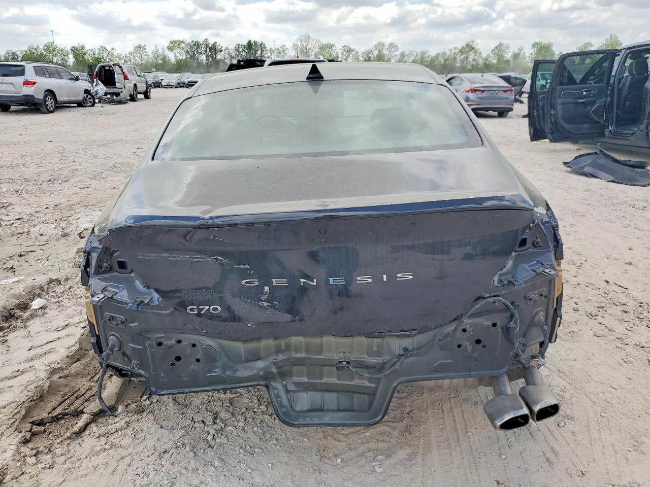 2023 Genesis G70 2.0T - Фото 6