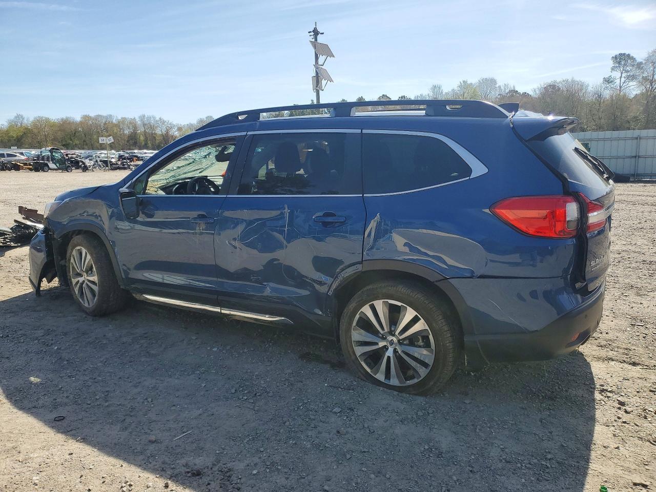 2022 Subaru Ascent Limited - Фото 2