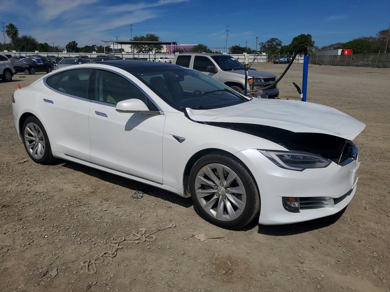 2017 Tesla Model S - Фото 4