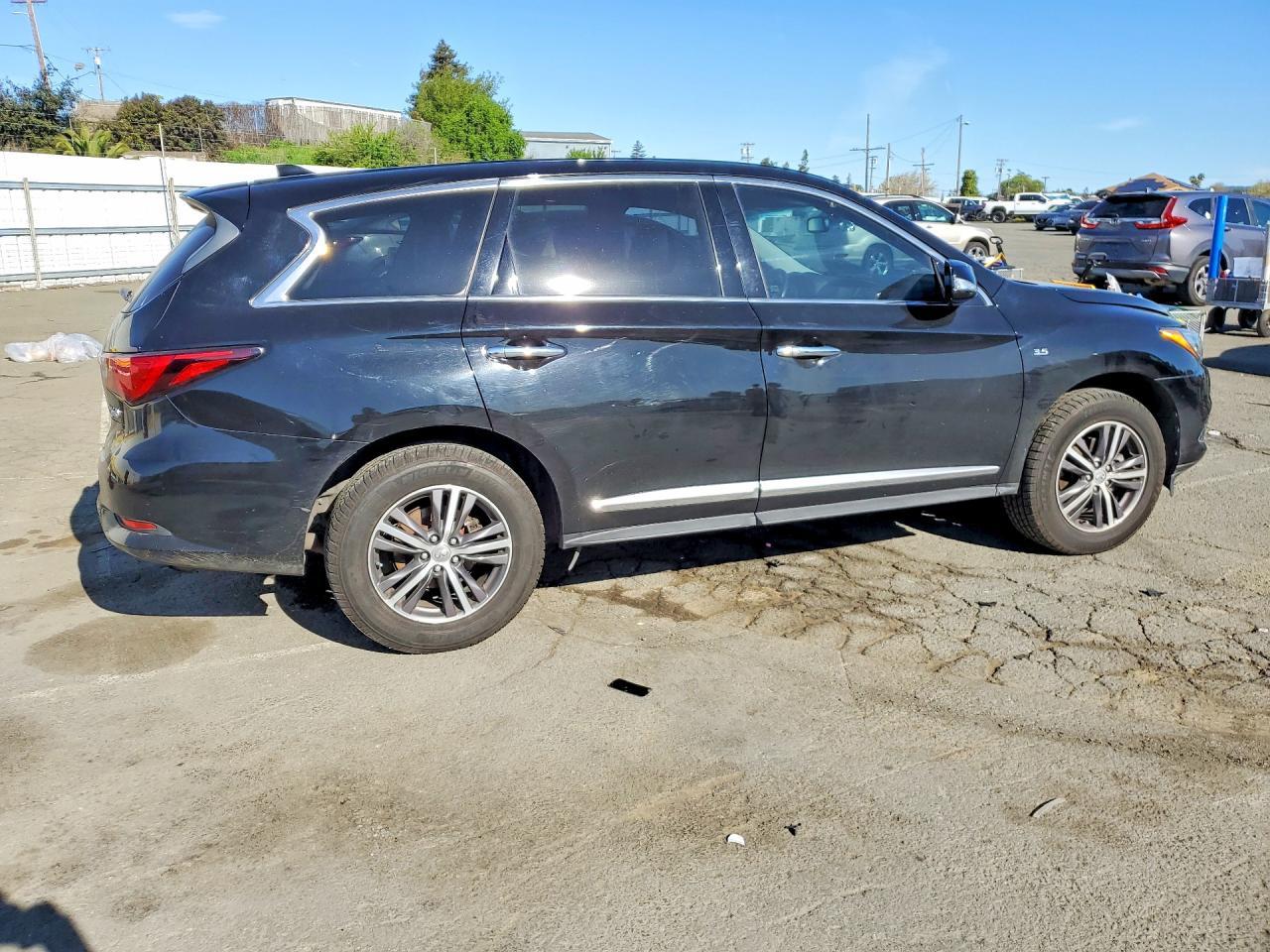 2018 Infiniti Qx60 Base - Image 3