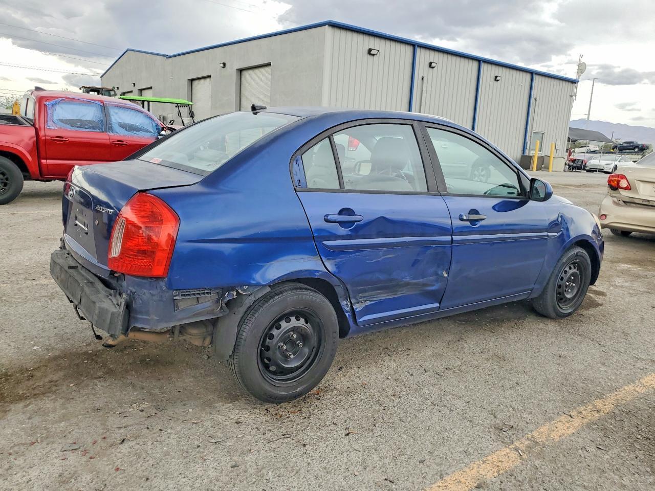 2010 Hyundai Accent Gls - Фото 3