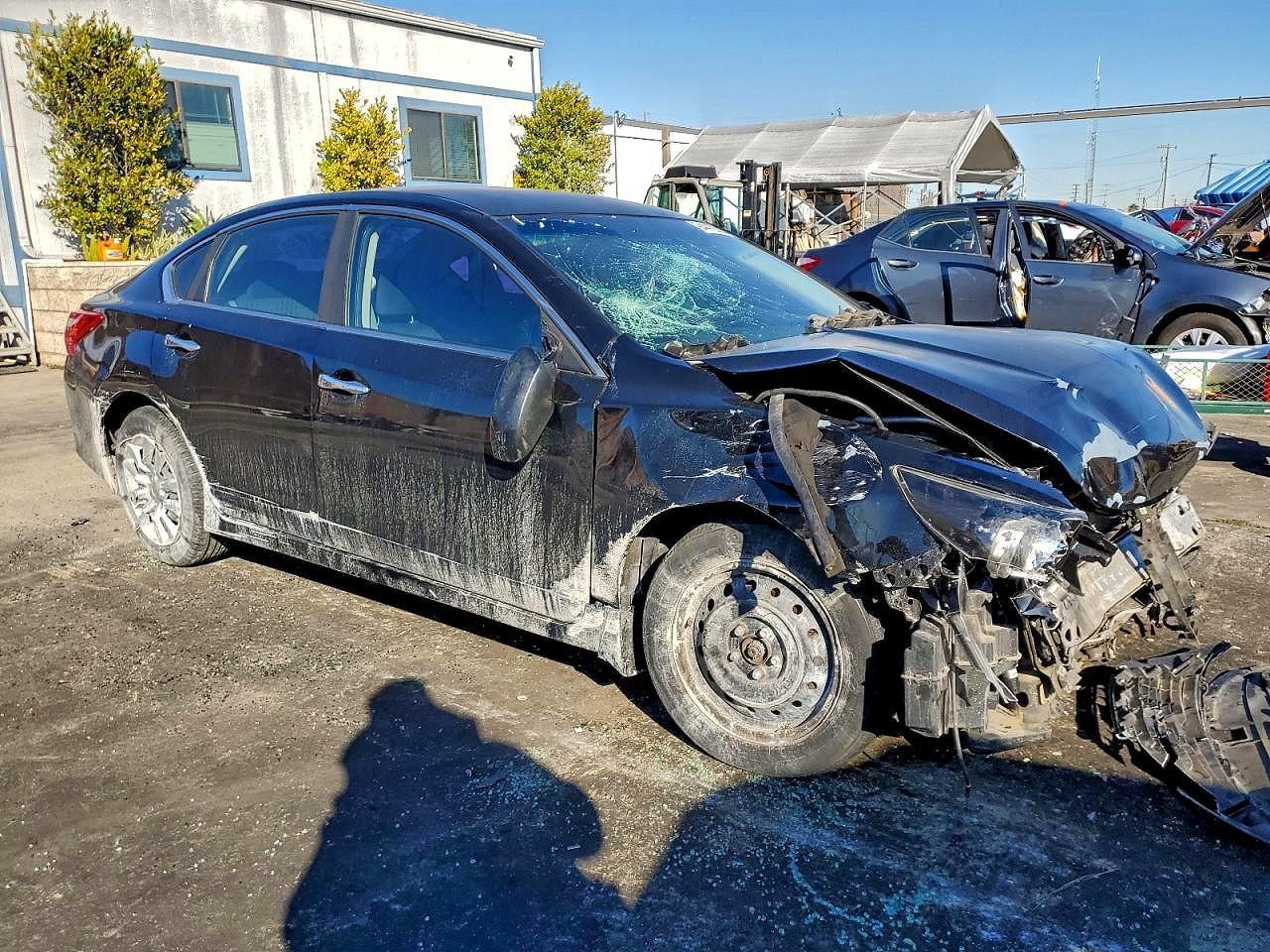 2016 Nissan Altima 2.5 S - Image 4