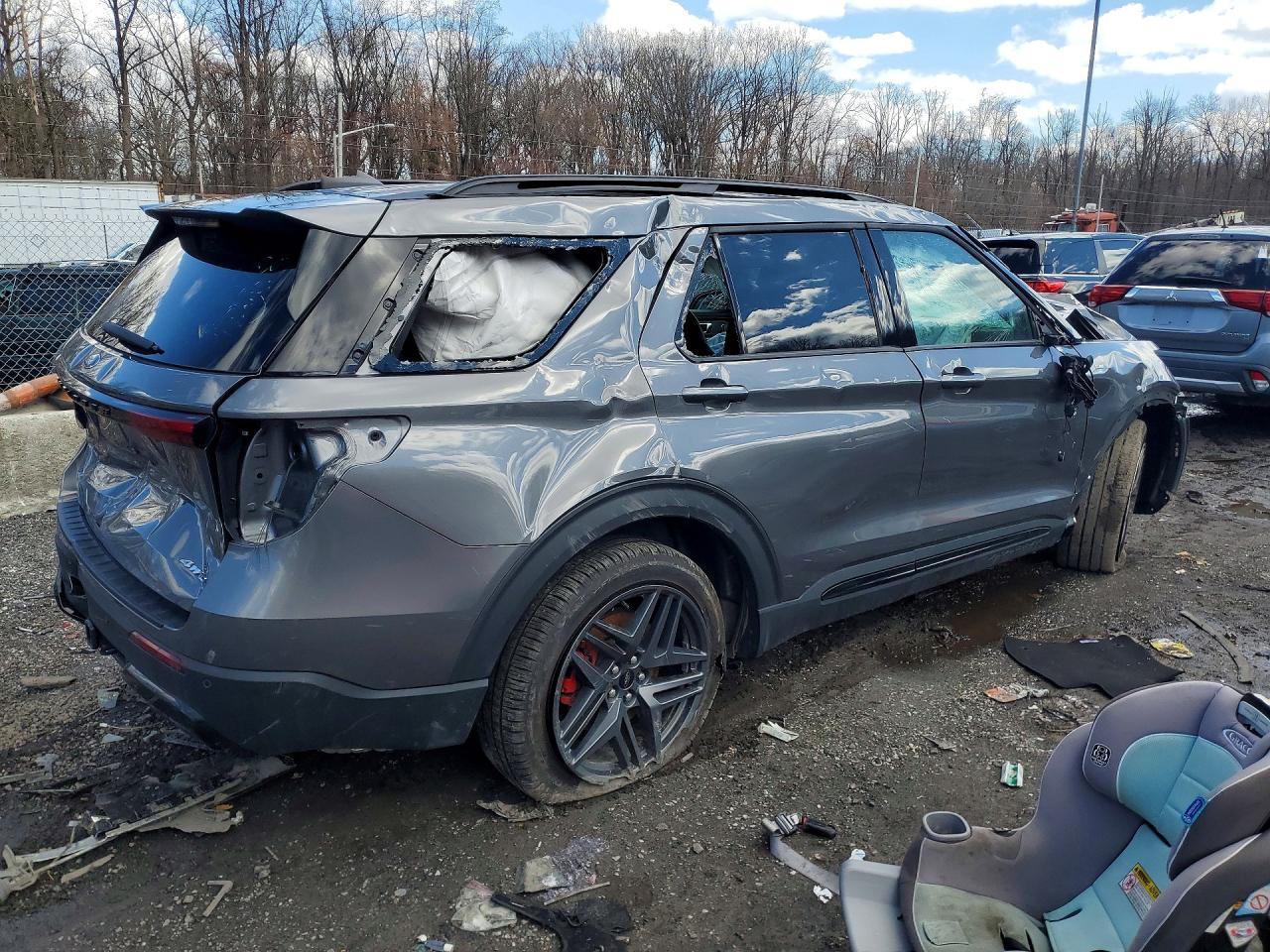 2025 Ford Explorer St-Line - Фото 3