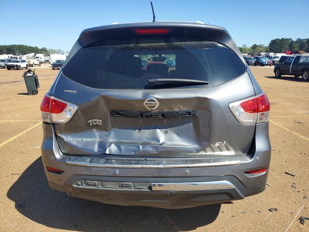 2015 Nissan Pathfinder S - Фото 6