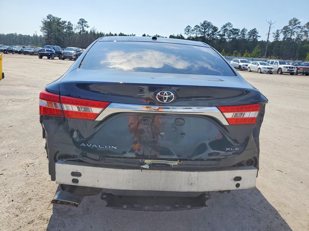 2015 Toyota Avalon Xle - Image 6