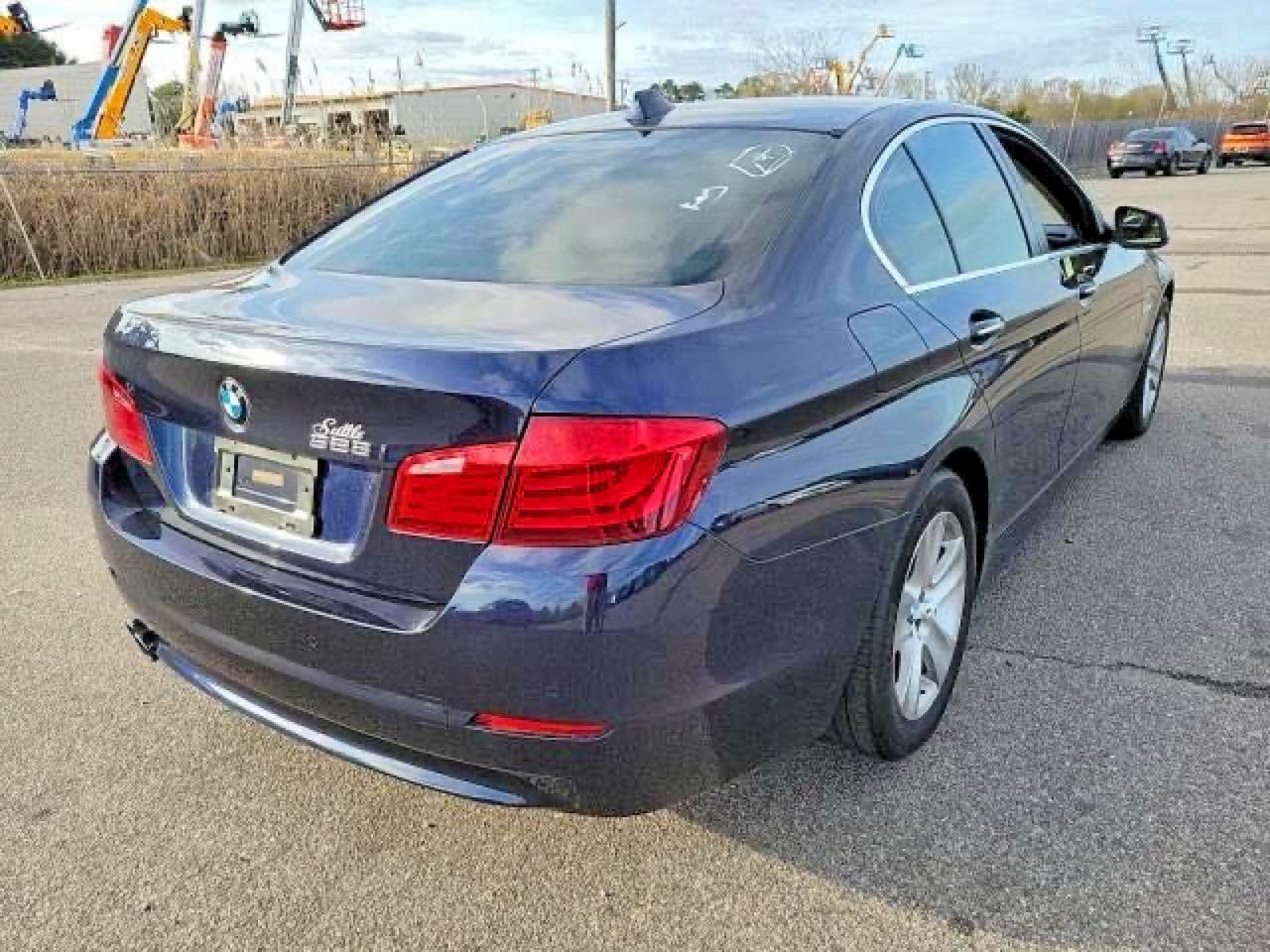 2011 BMW 528 I - Фото 4