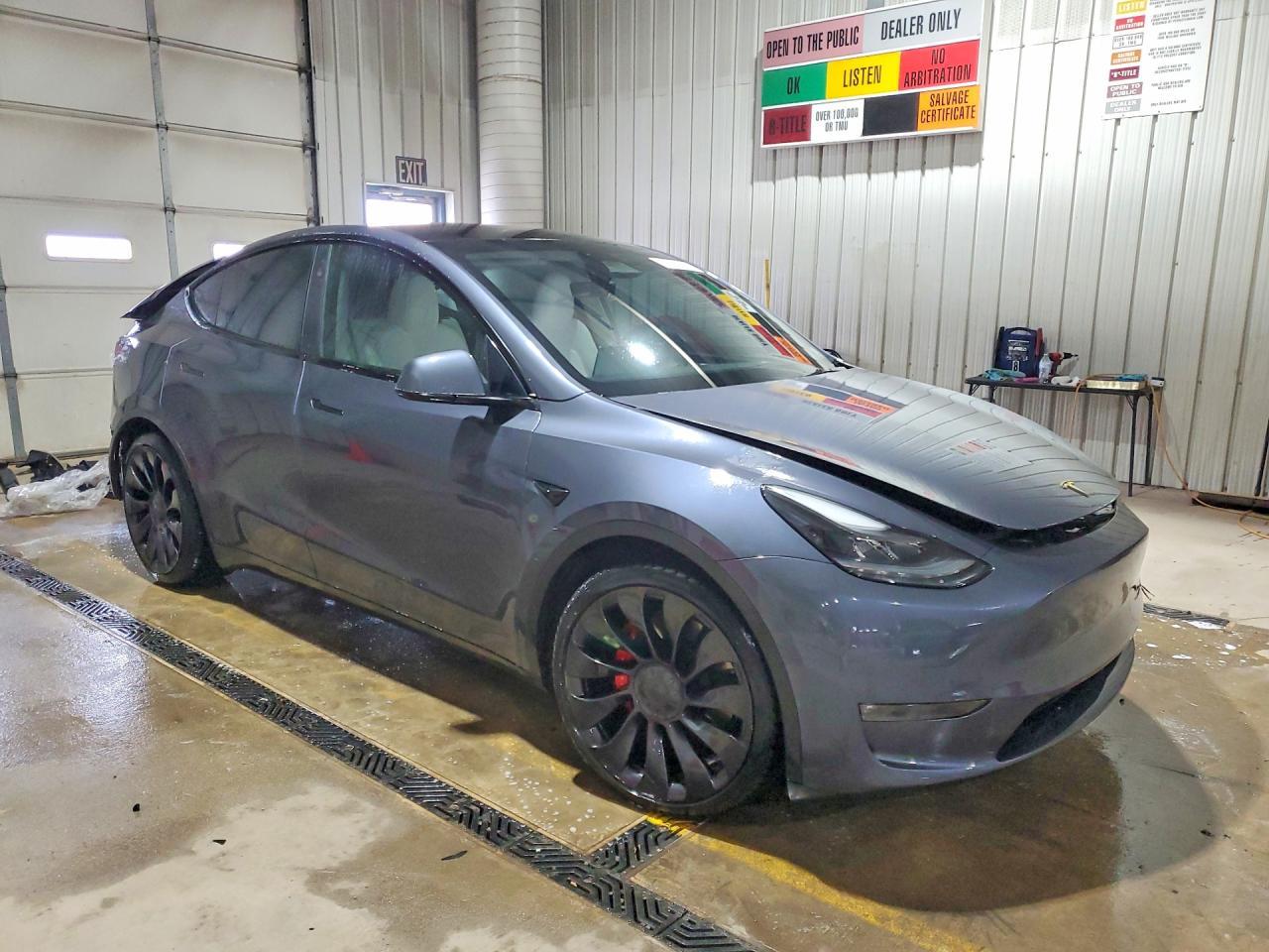 2023 Tesla Model Y - Фото 4
