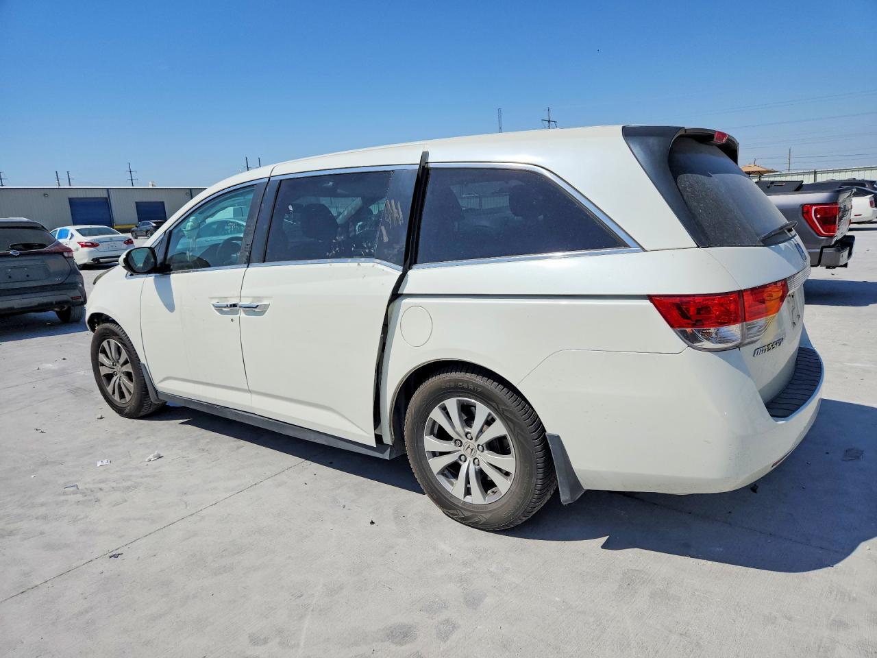 2015 Honda Odyssey Exl - Image 2