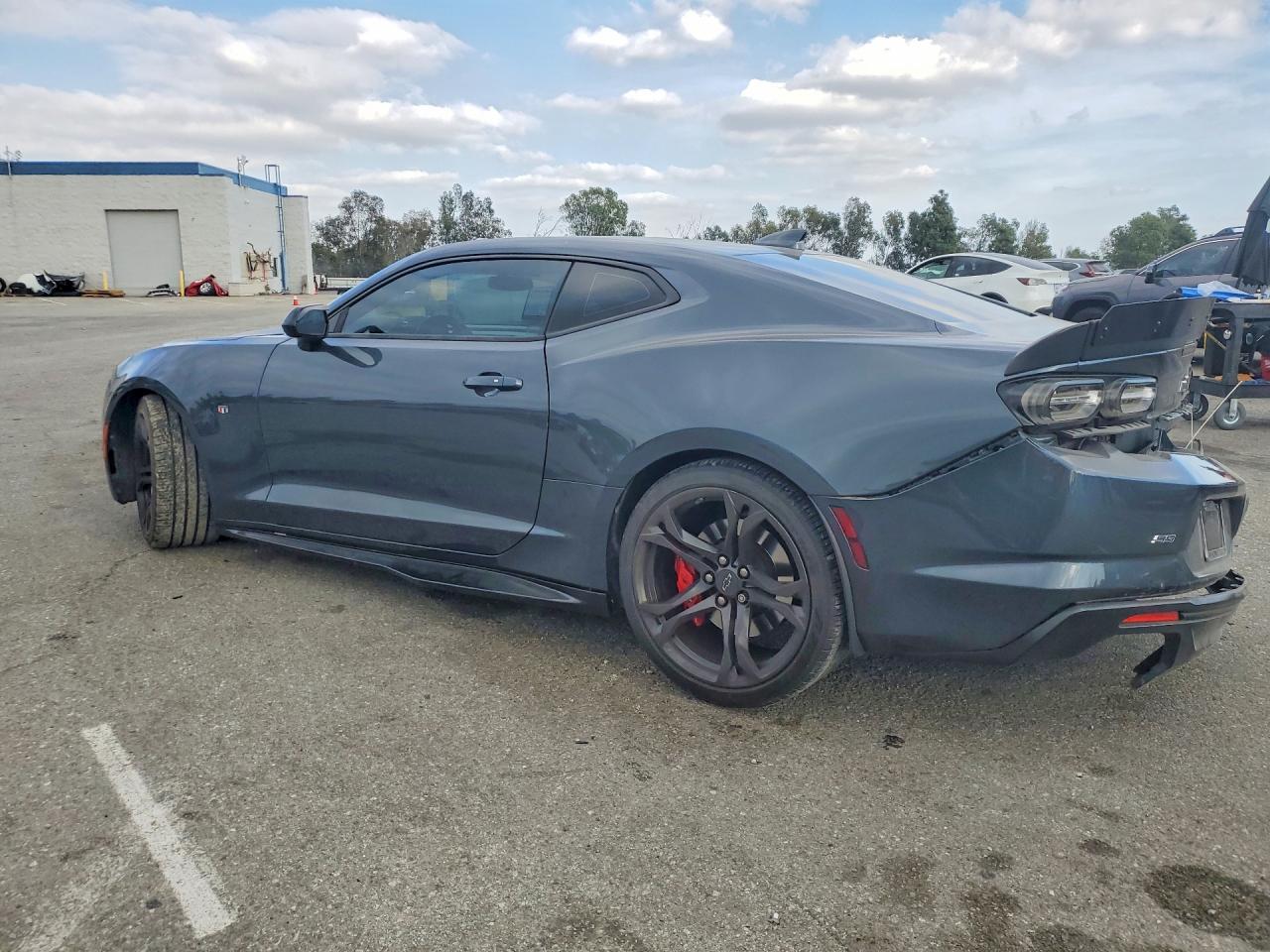 2023 Chevrolet Camaro Lt1 - Фото 2