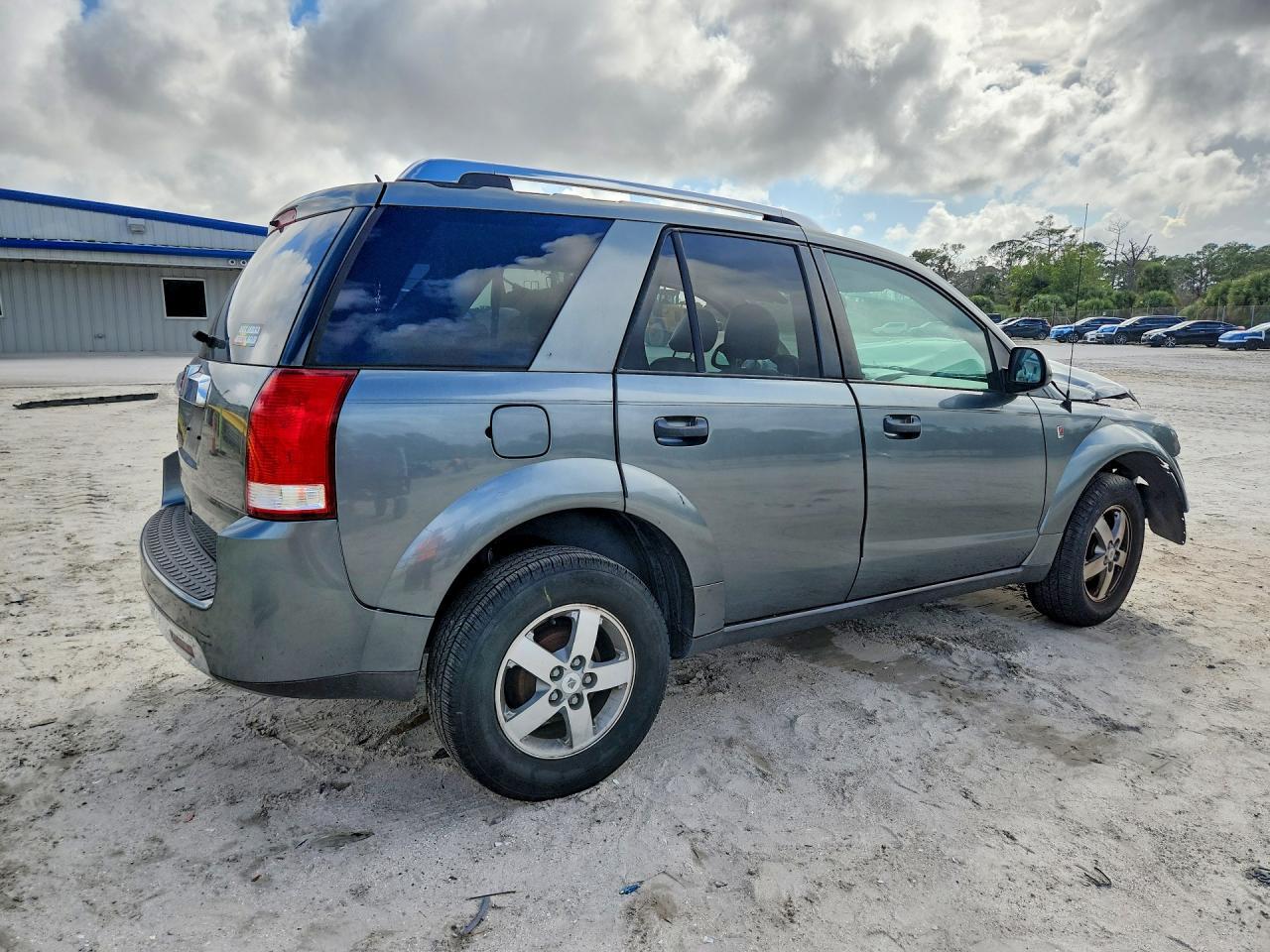 2006 Saturn Vue - Image 3