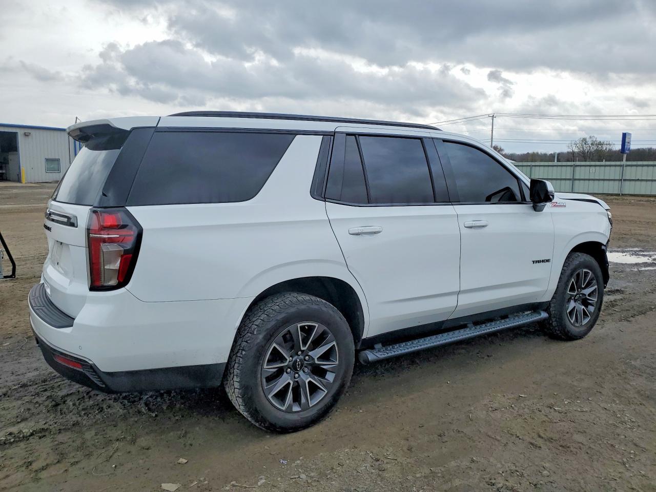 2022 Chevrolet Tahoe K1500 Z71 - Image 3