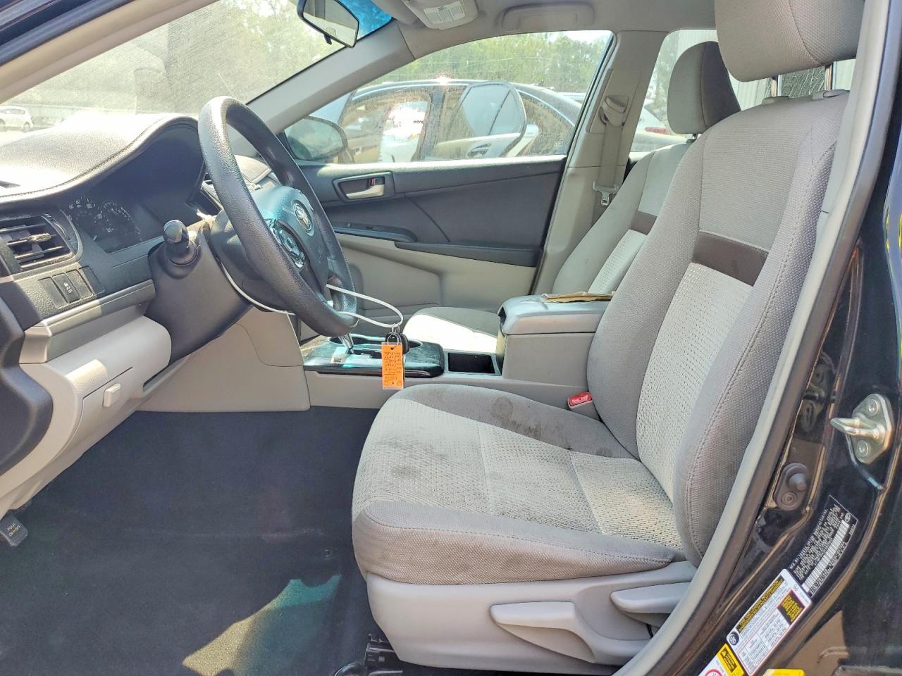 2014 Toyota Camry L - Фото 7