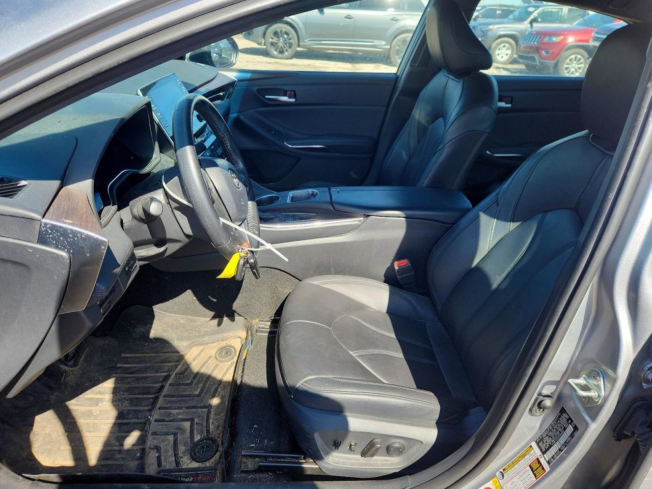 2019 Toyota Avalon Hybrid Xle - Image 7