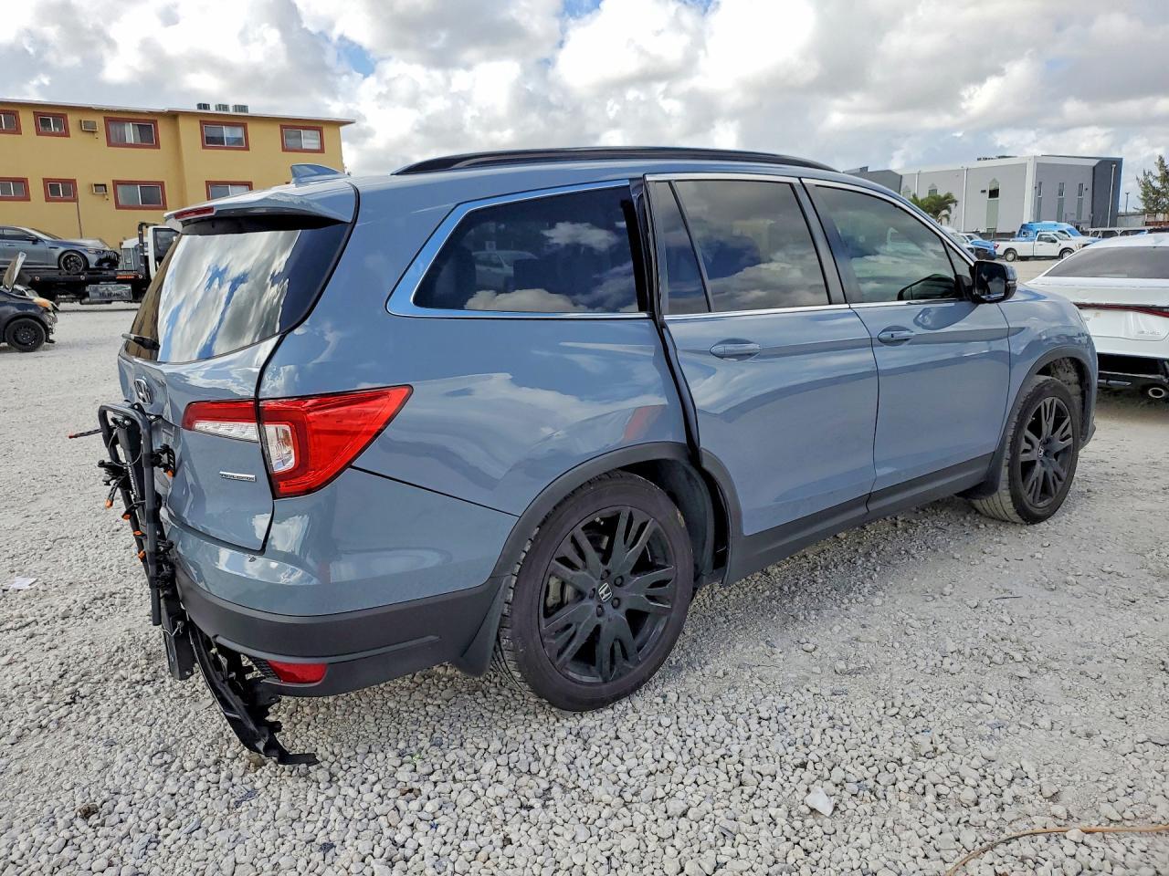 2022 Honda Pilot Se - Фото 3