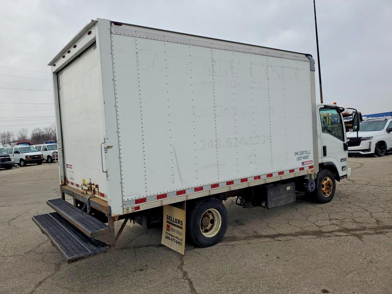 2014 Isuzu Npr Box Truck - Фото 3