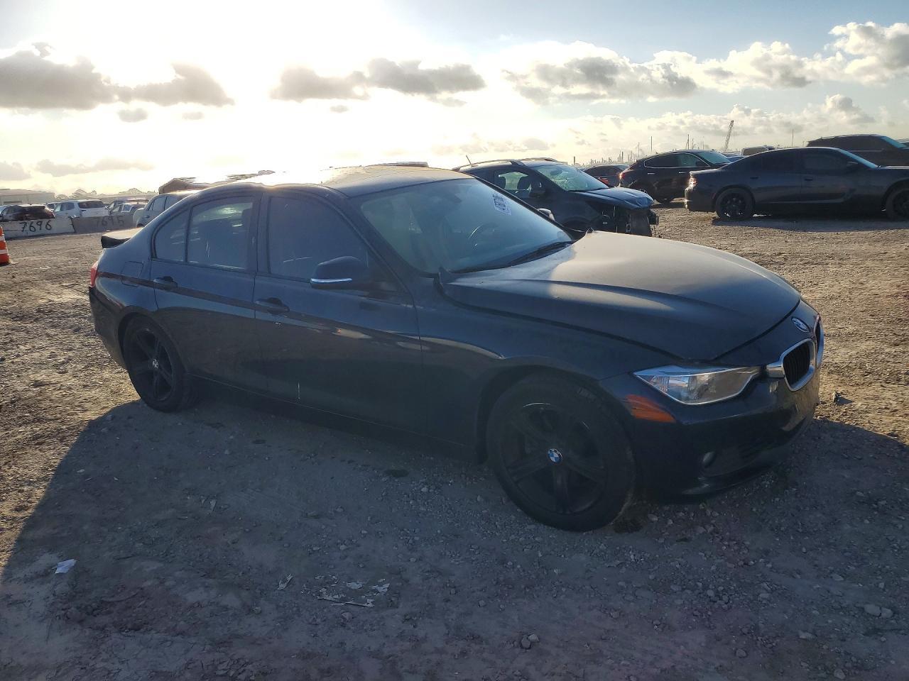 2013 BMW 328I - Фото 4