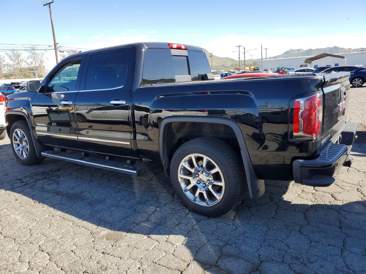 2017 GMC Sierra K1500 Denali - Image 2