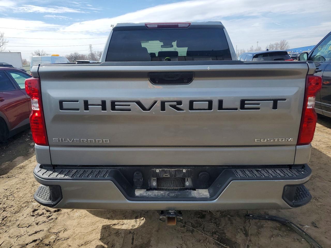 2023 Chevrolet Silverado K1500 Custom - Фото 6