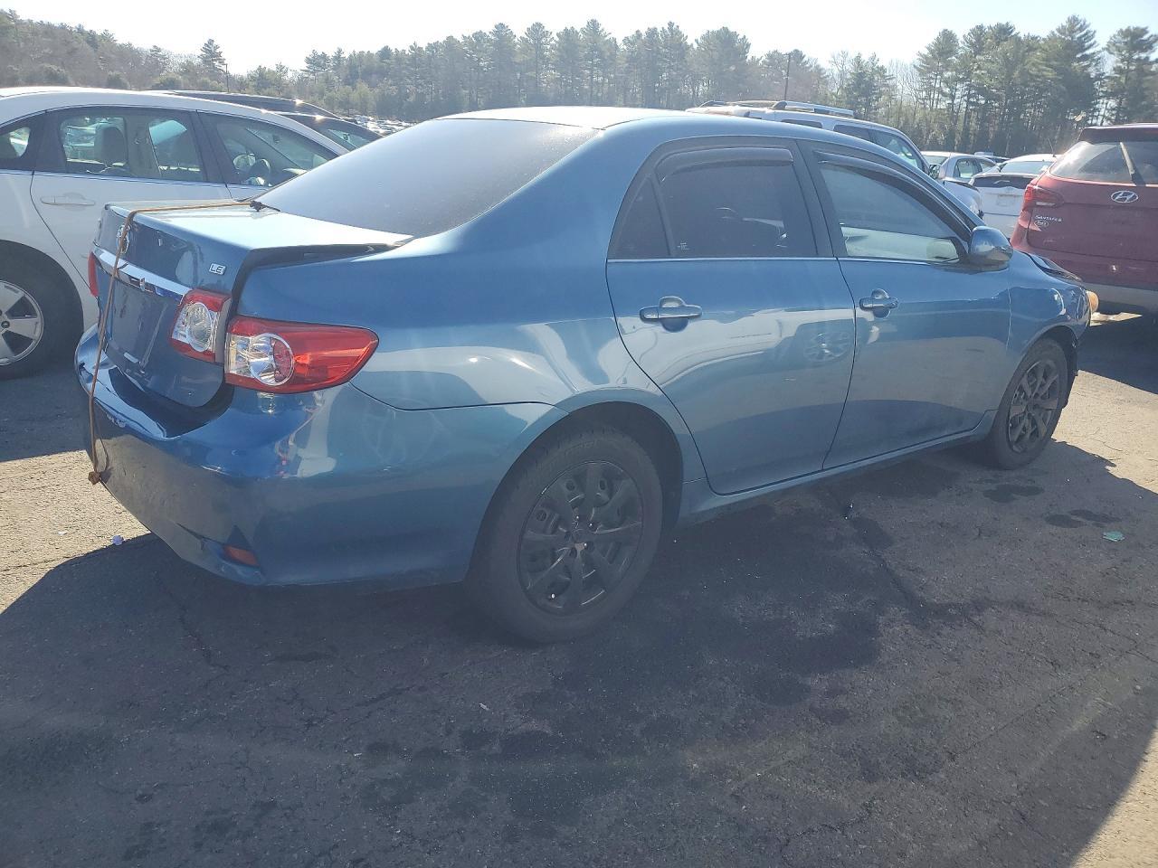 2013 Toyota Corolla Le - Фото 3