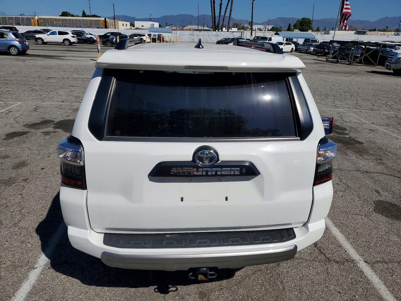 2022 Toyota 4Runner Sr5 Premium - Фото 6