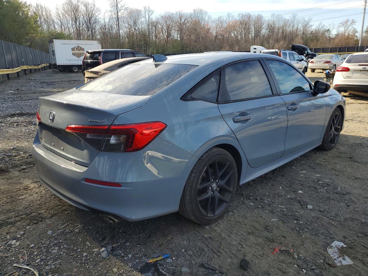 2023 Honda Civic Sport - Image 3