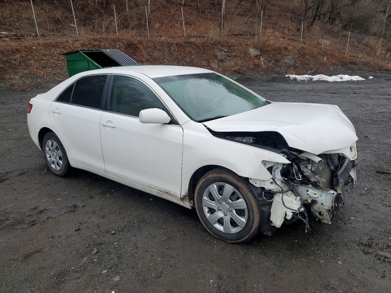 2011 Toyota Camry Le - Фото 4