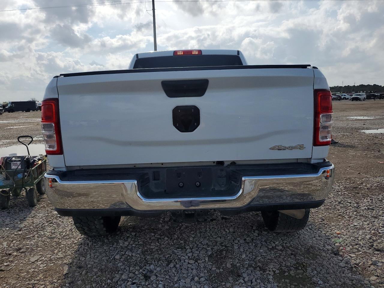 2022 Ram 2500 Tradesman - Фото 6