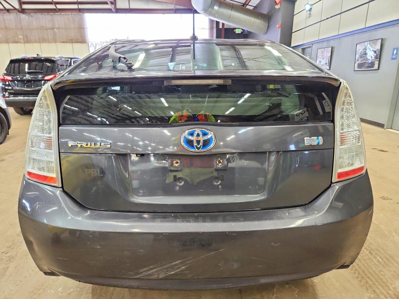 2010 Toyota Prius Iii - Фото 6