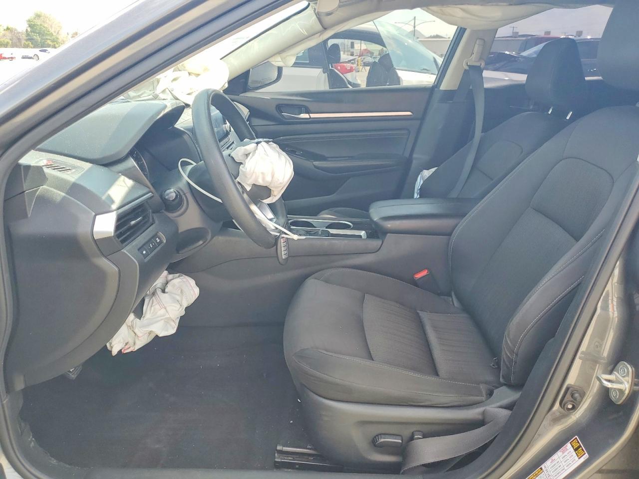 2021 Nissan Altima 2.5 Sv - Image 7