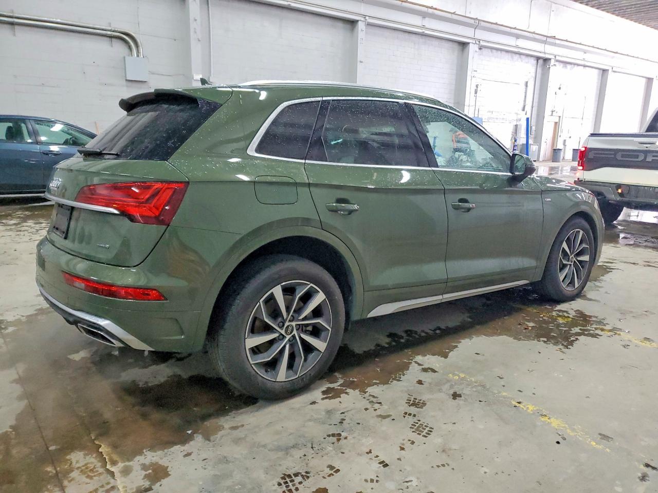 2023 Audi Q5 Premium 45 - Фото 3