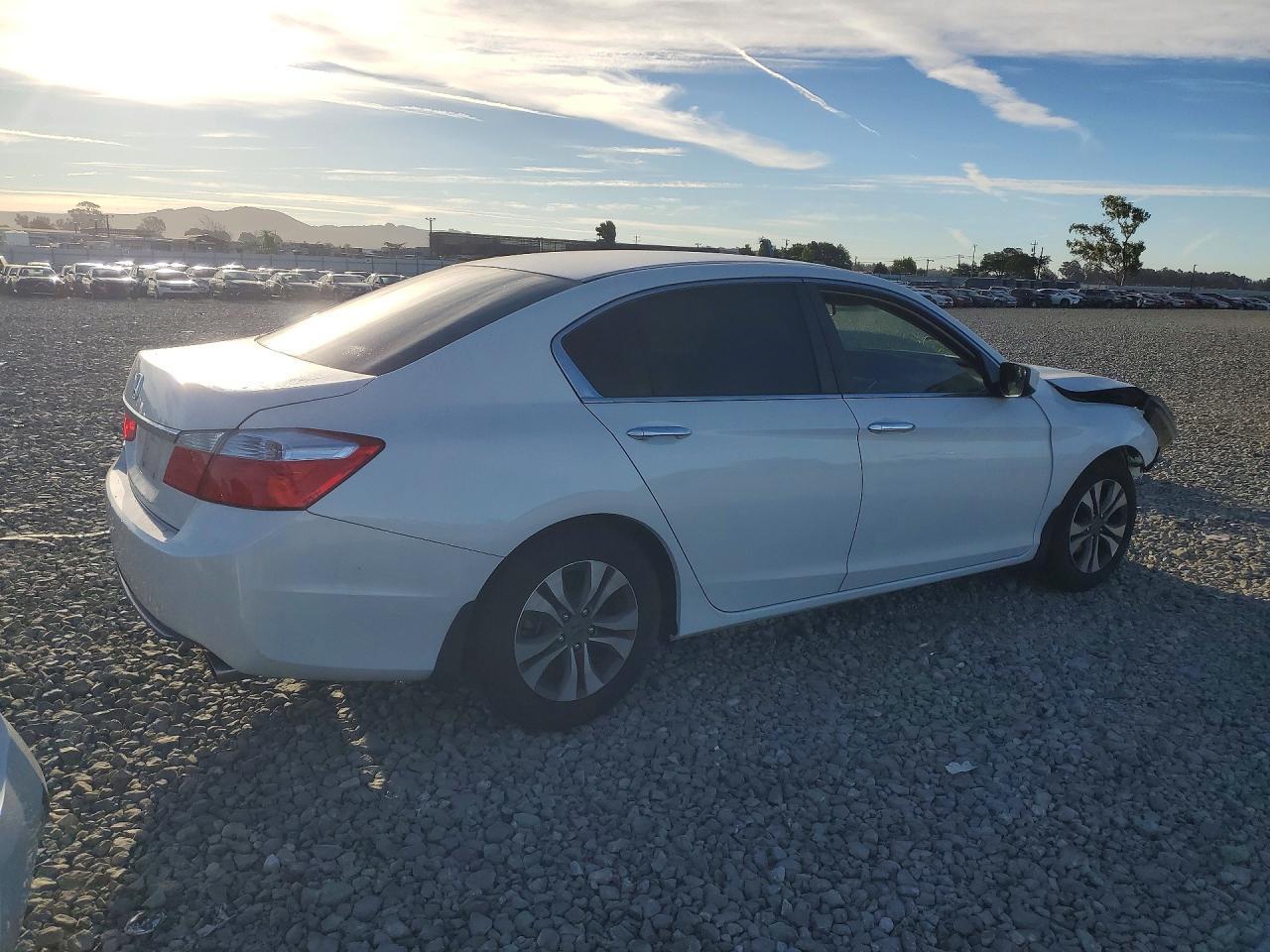 2015 Honda Accord Lx - Фото 3