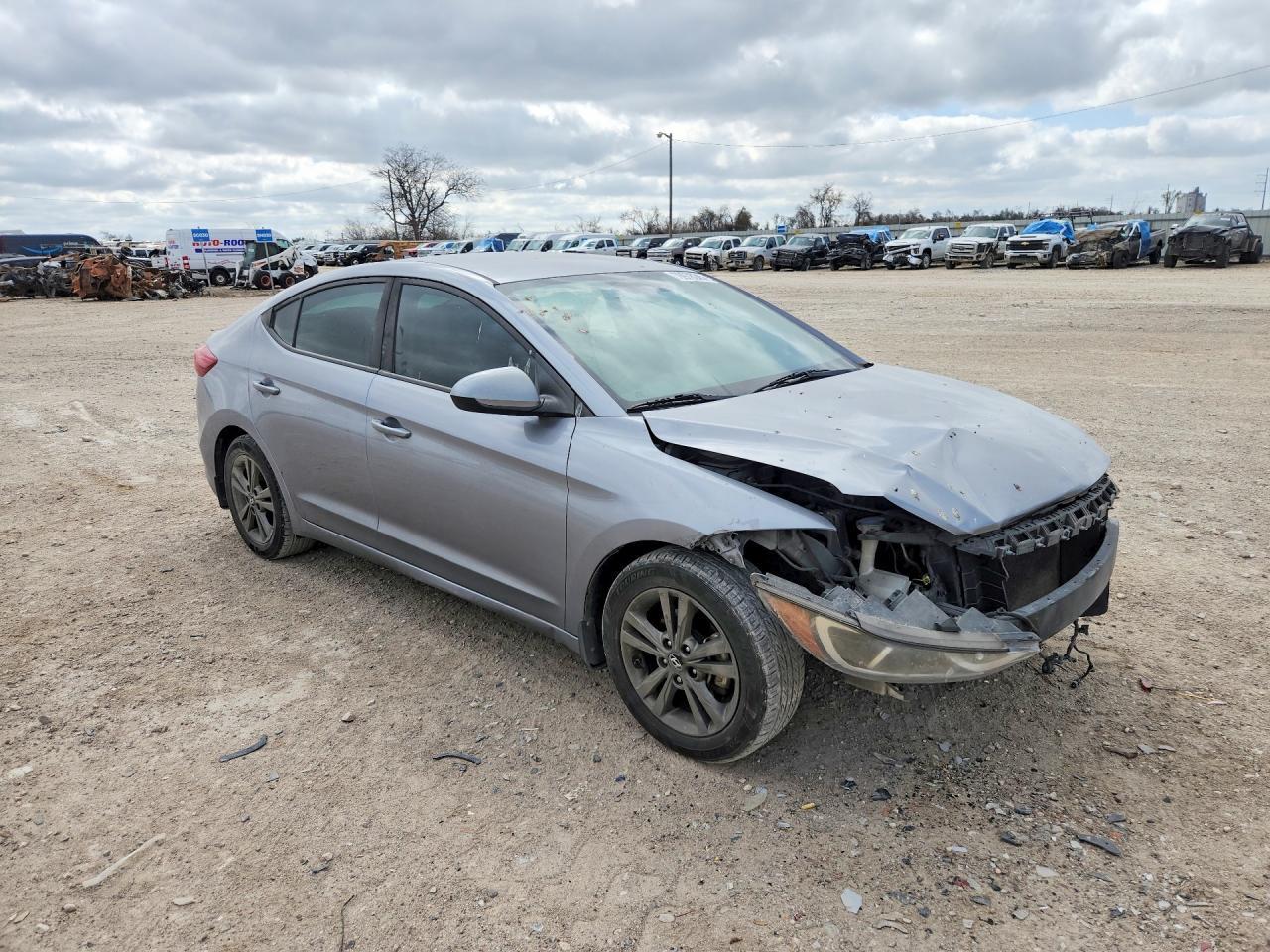 2017 Hyundai Elantra Se - Фото 4