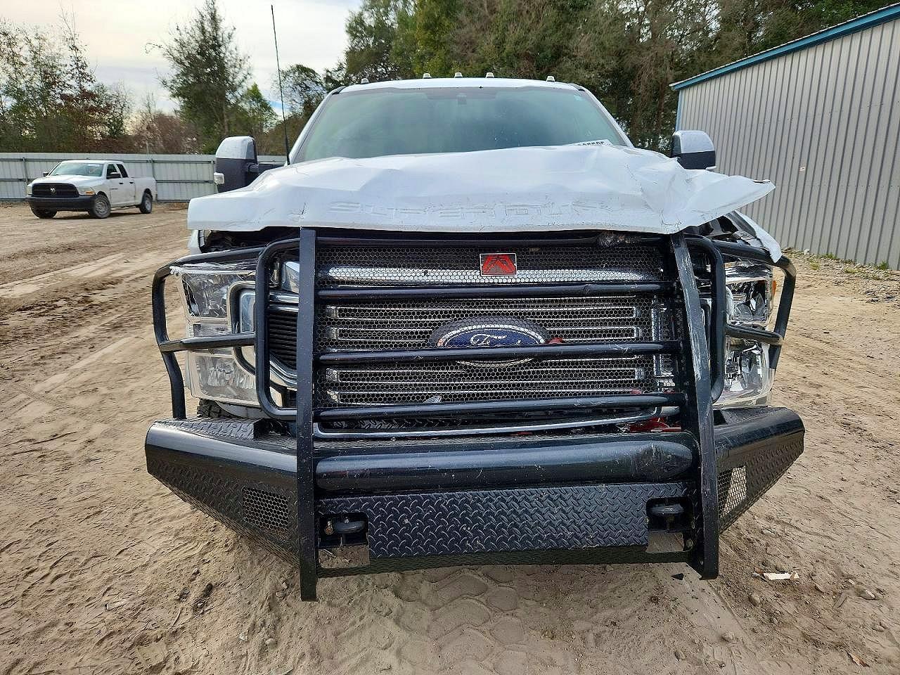 2022 Ford F350 Super Duty - Фото 5