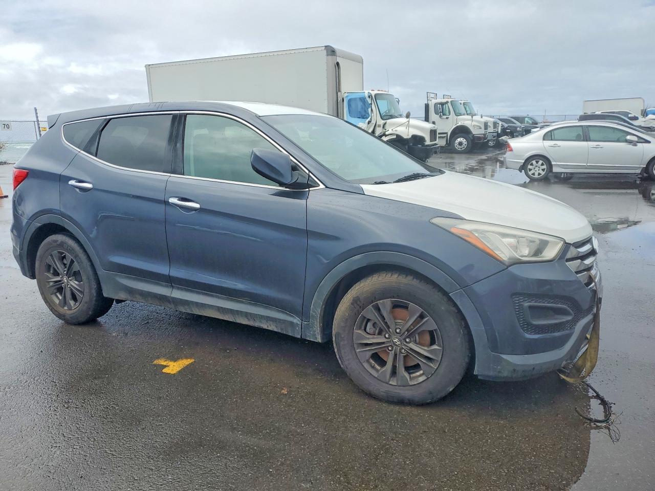 2014 Hyundai Santa Fe - Image 4