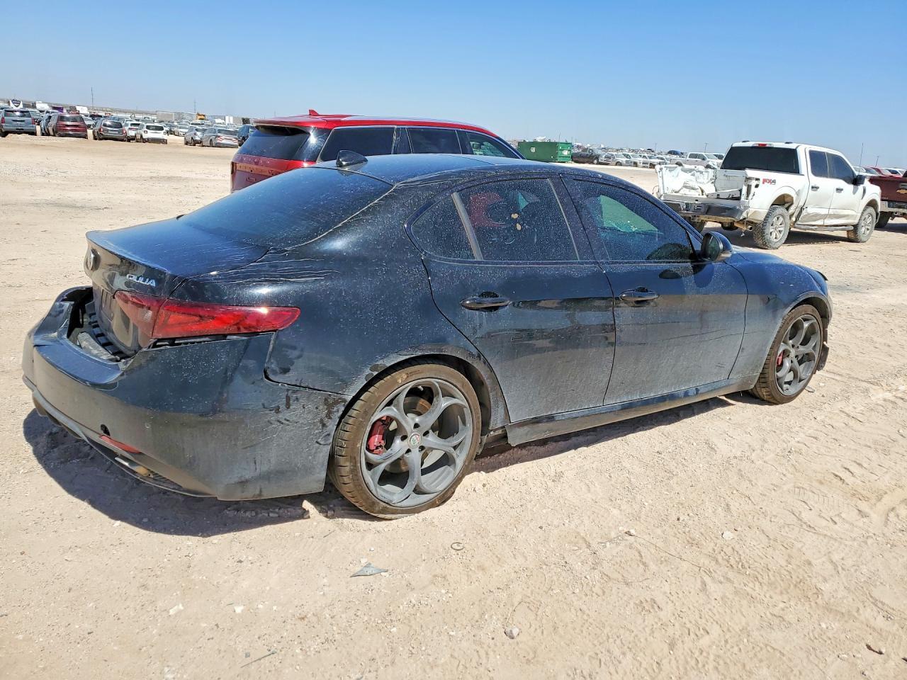2019 Alfa Romeo Giulia Ti - Image 3