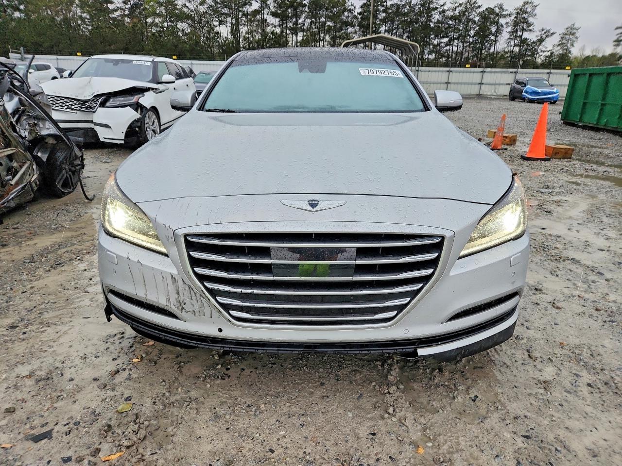 2015 Hyundai Genesis 3.8L - Фото 5