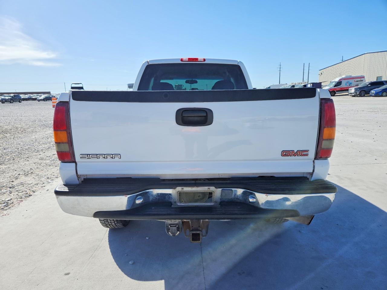 2001 GMC Sierra C2500 Heavy Duty - Image 6