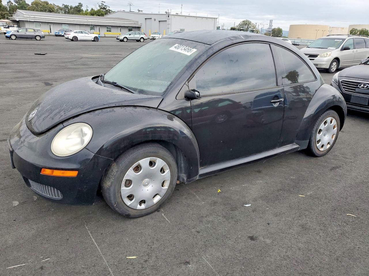 2010 Volkswagen New Beetle